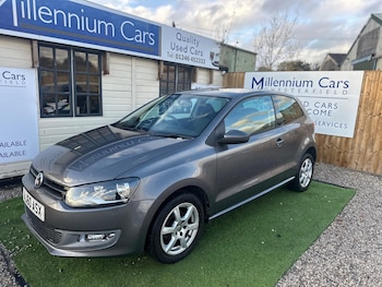 Used Volkswagen Polo 2010 for sale - 76432832: Photo