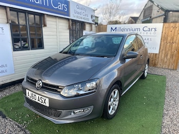 Used Volkswagen Polo 2010 for sale - 76432832: Photo