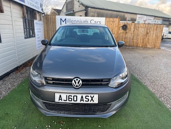 Used Volkswagen Polo 2010 for sale - 76432832: Photo