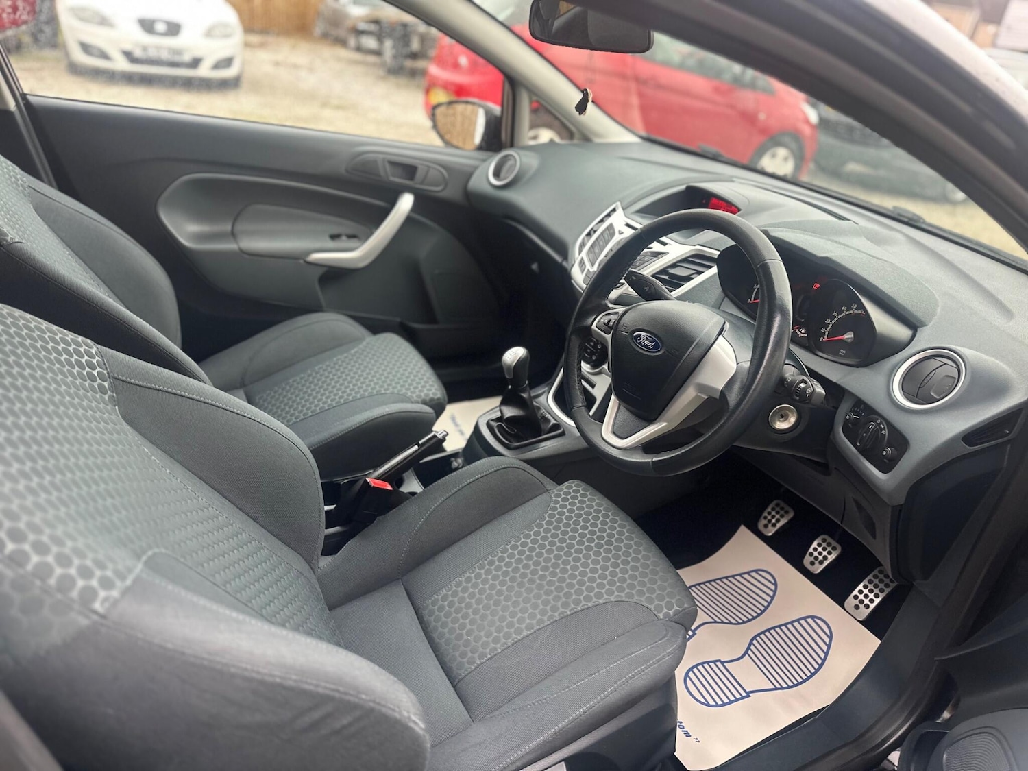 Used Ford Fiesta 2010 for sale - 76425612: Photo 20