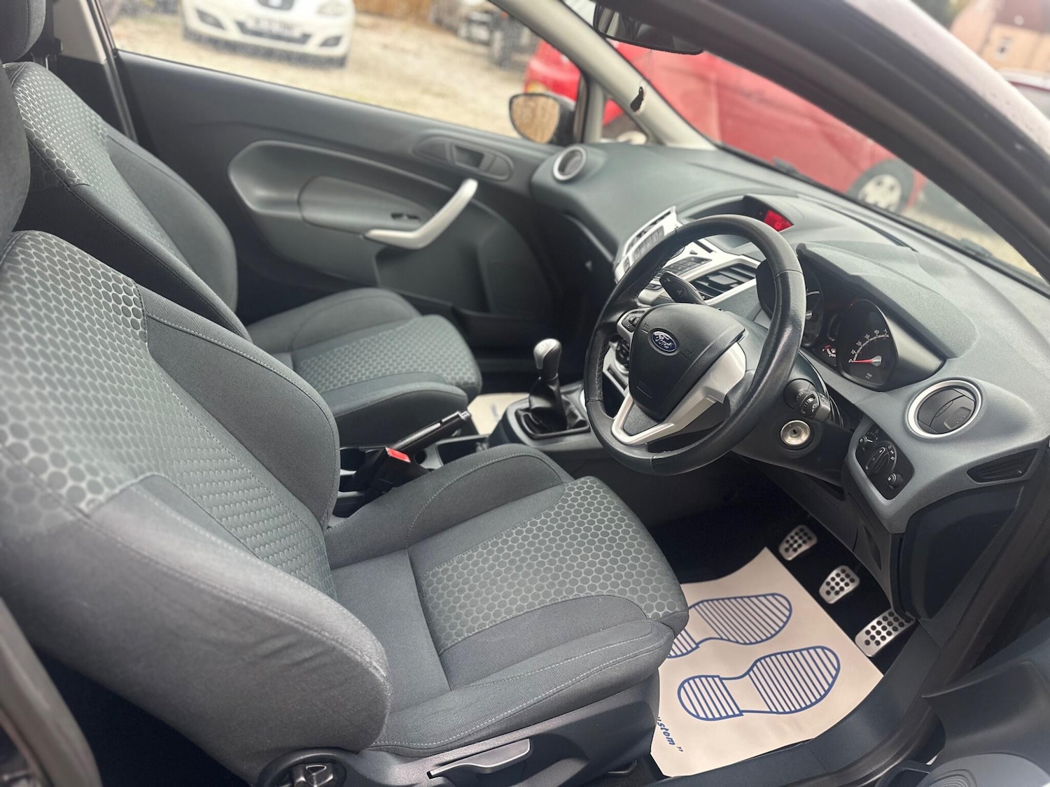 Used Ford Fiesta 2010 for sale - 76425612: Photo 21