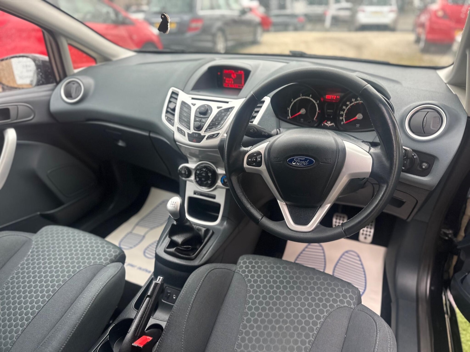 Used Ford Fiesta 2010 for sale - 76425612: Photo 25