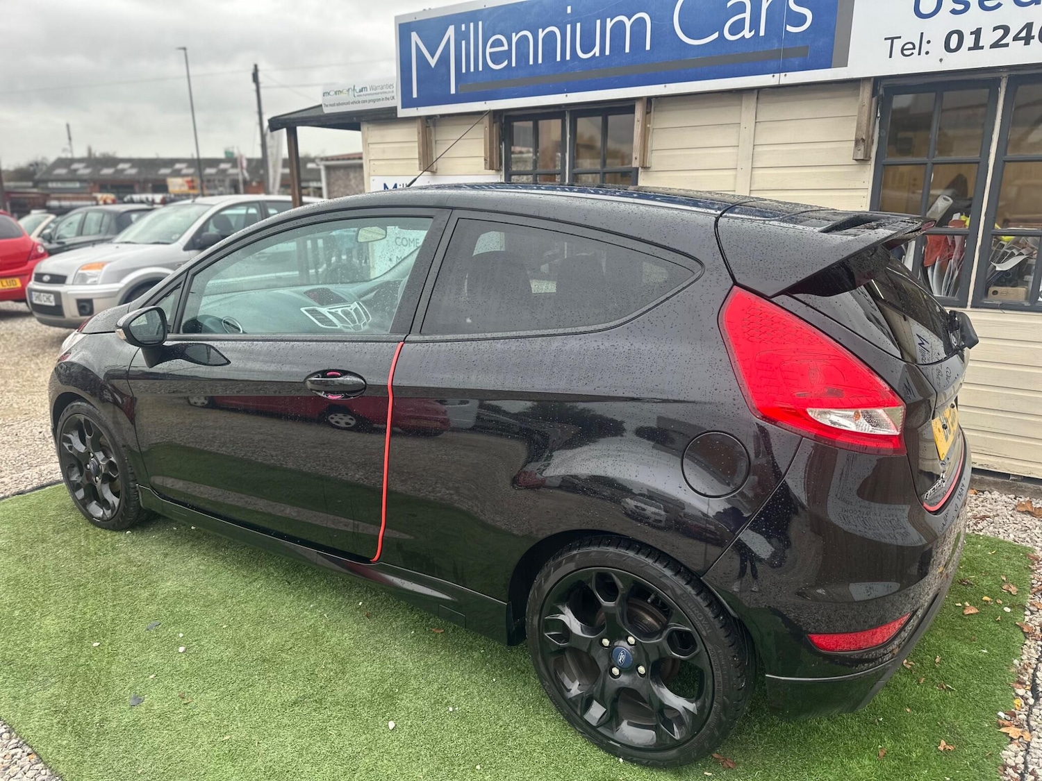 Used Ford Fiesta 2010 for sale - 76425612: Photo 8