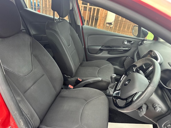 Used Renault Clio 2013 for sale - 75298354: Photo 24