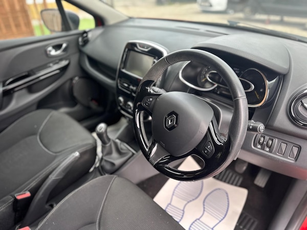 Used Renault Clio 2013 for sale - 75298354: Photo 25