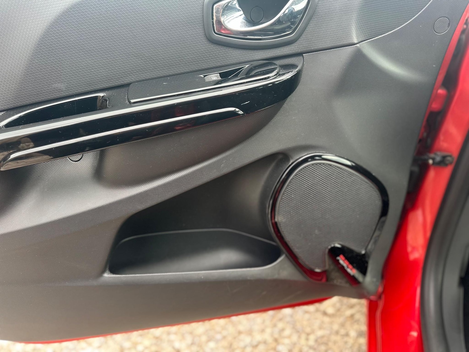 Used Renault Clio 2013 for sale - 76772816: Photo 16