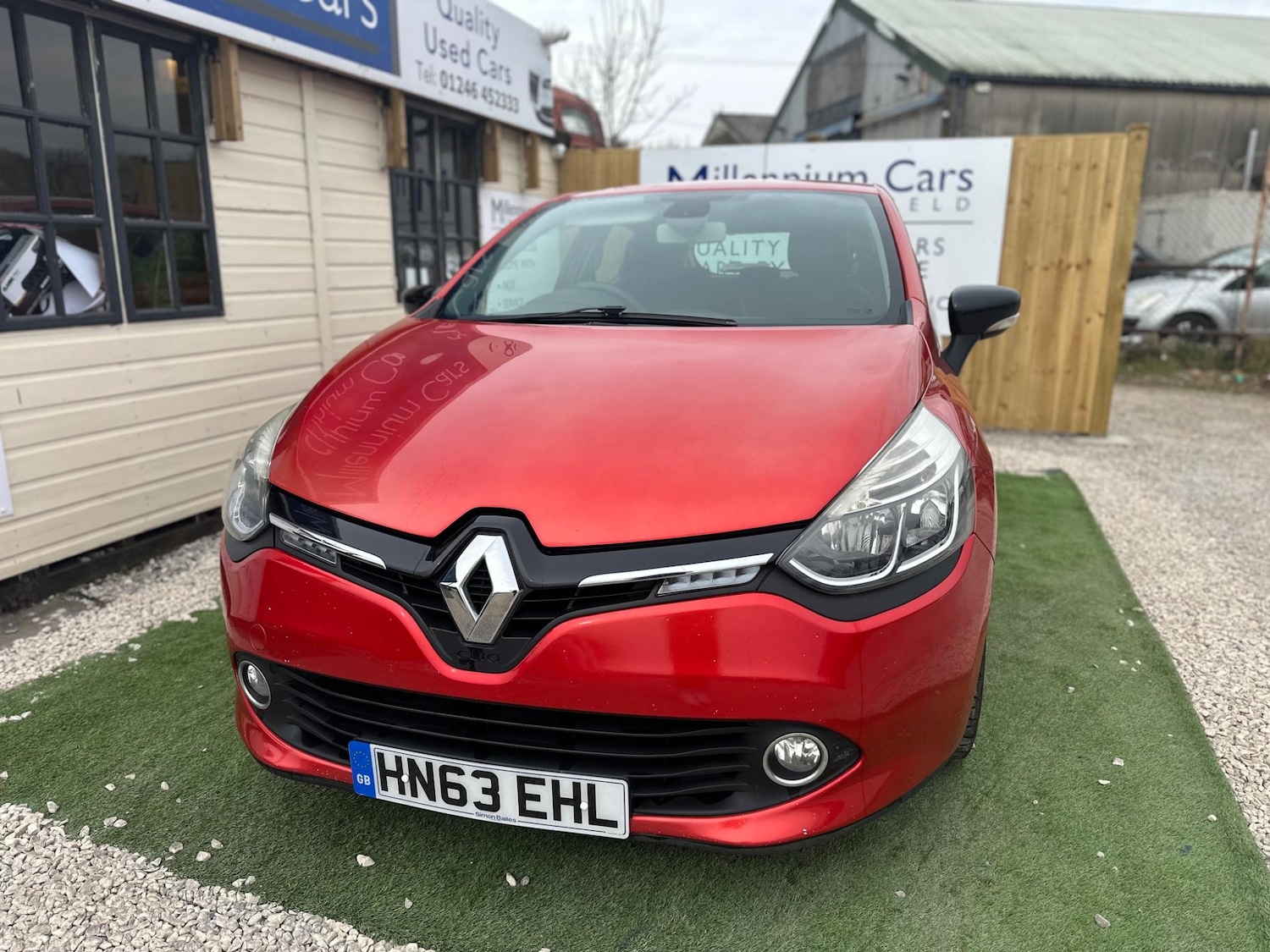 Used Renault Clio 2013 for sale - 76772816: Photo 2