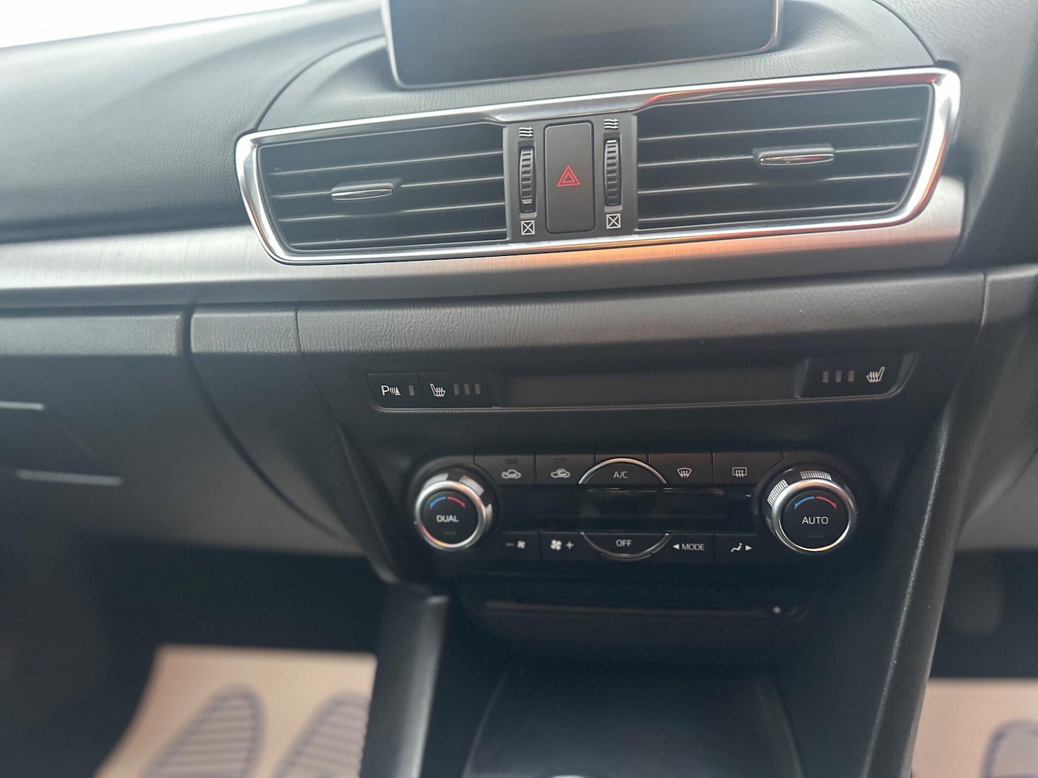 Used Mazda Mazda3 2016 for sale - 76473408: Photo 33