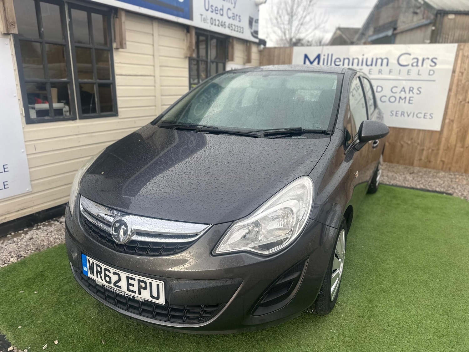 Used Vauxhall Corsa 2012 for sale - 76992548: Photo 2