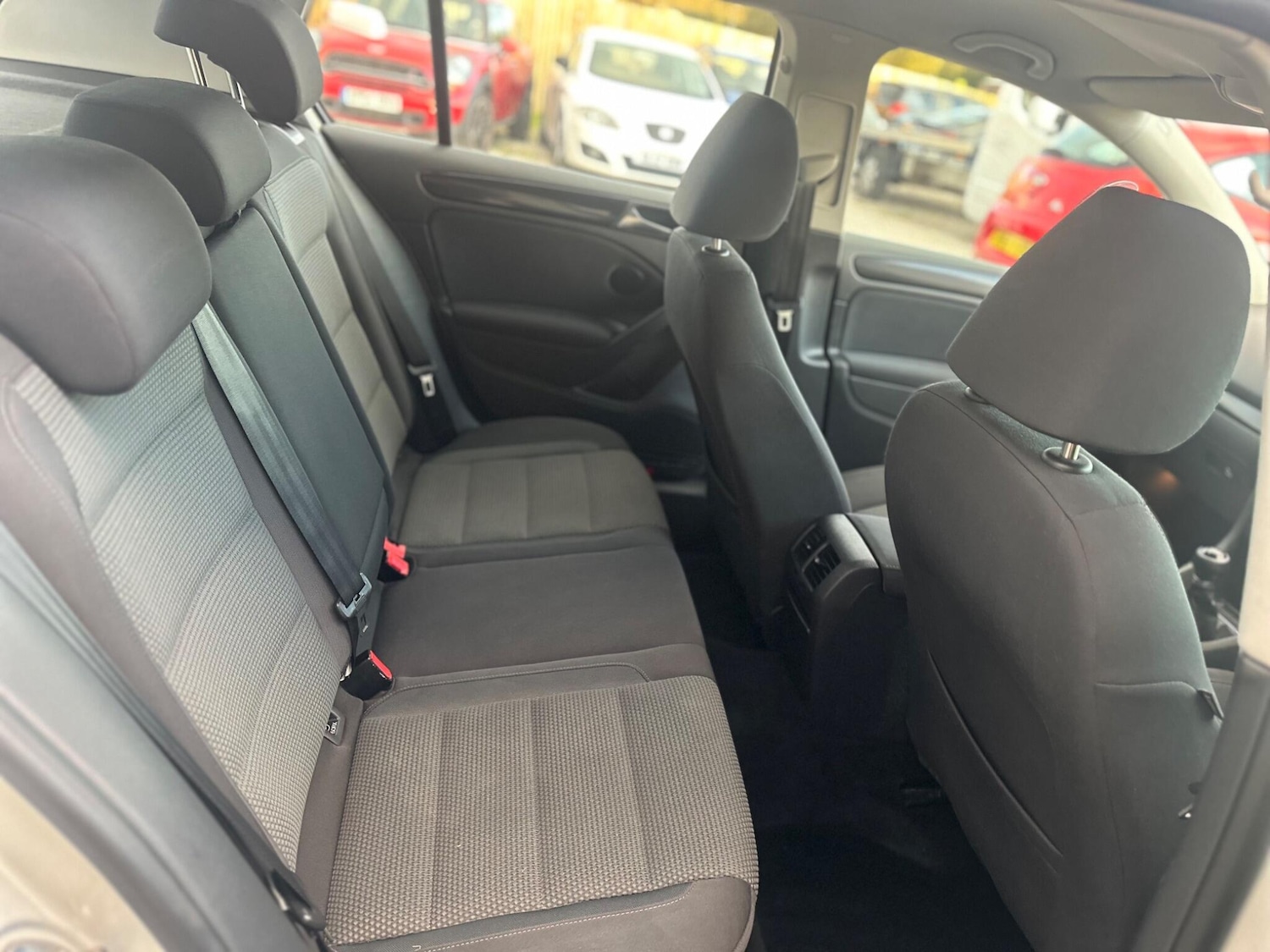 Used Volkswagen Golf 2010 for sale - 76399041: Photo 22