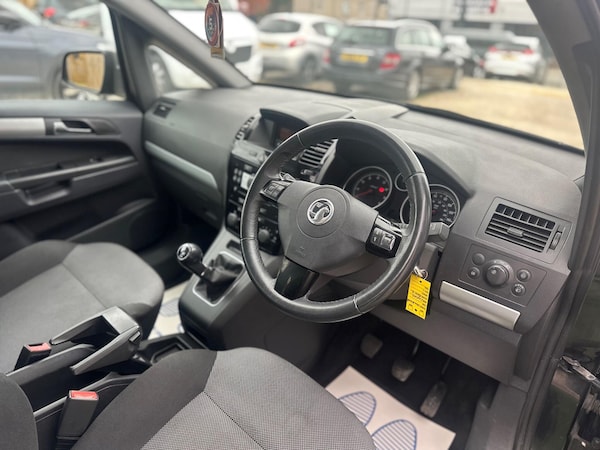 Used Vauxhall Zafira 2013 for sale - 76238736: Photo 31