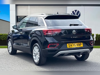 Used Volkswagen T-Roc 2025 for sale - 79138371: Photo