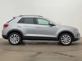 Used Volkswagen T-Roc 2025 for sale - 79217606: Photo