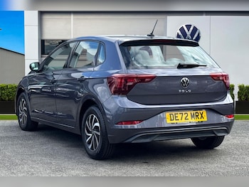 Used Volkswagen Polo 2022 for sale - 76218640: Photo 2