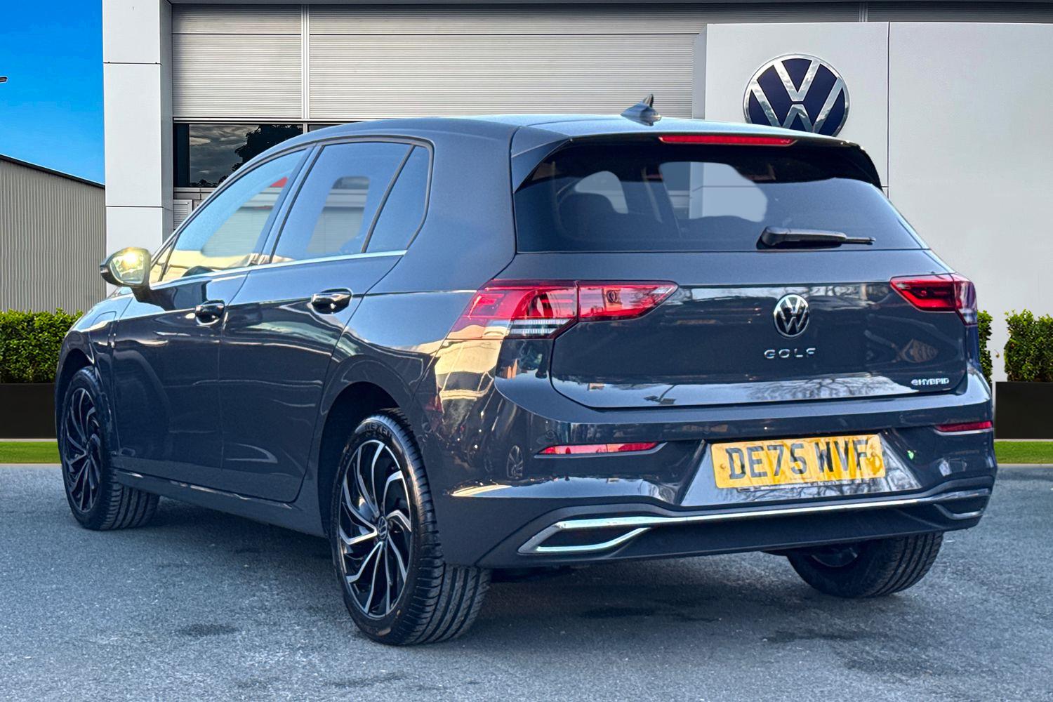 Used Volkswagen Golf 2025 for sale - 78107528: Photo 2