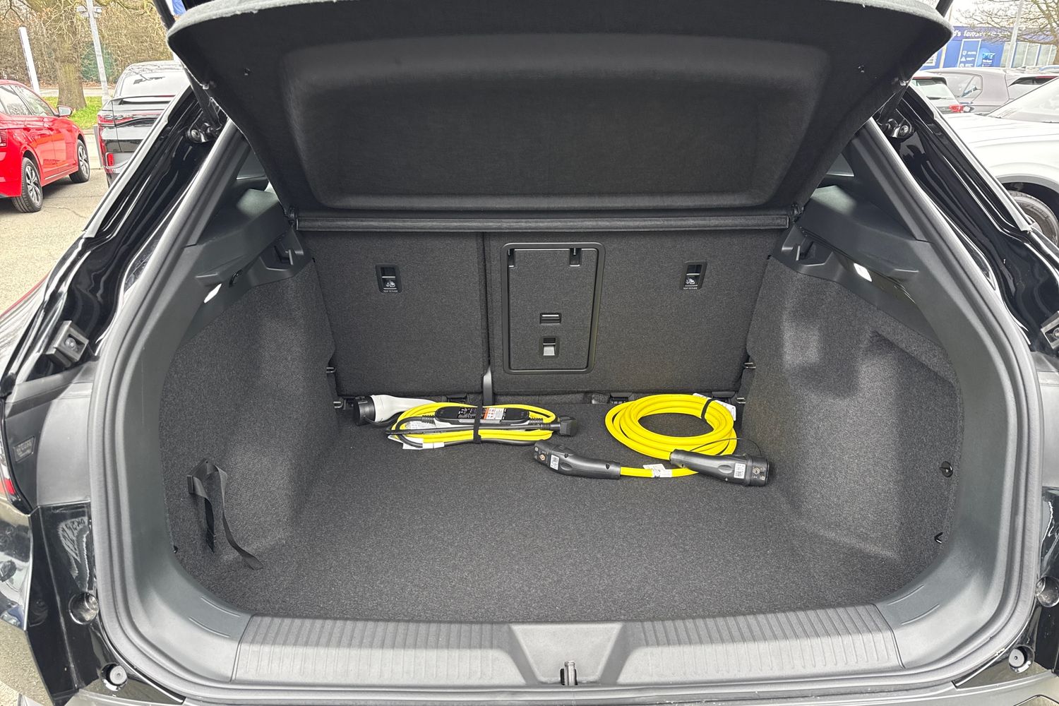 Used Volkswagen ID.4 2025 for sale - 77812525: Photo 6