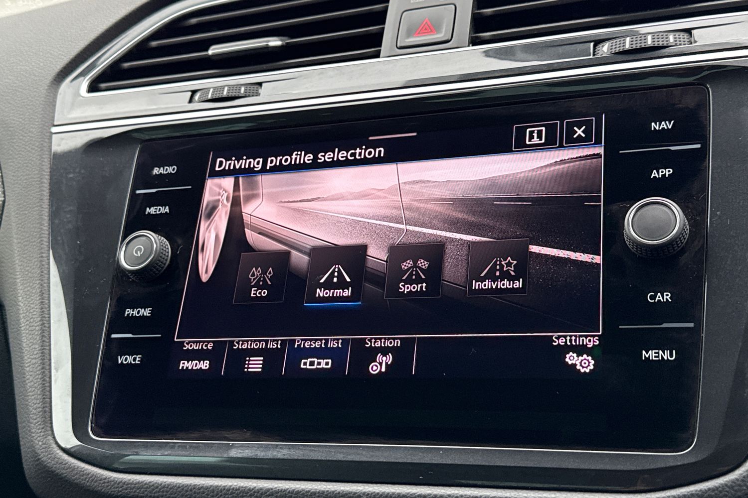 Used Volkswagen Tiguan 2021 for sale - 77649251: Photo 30