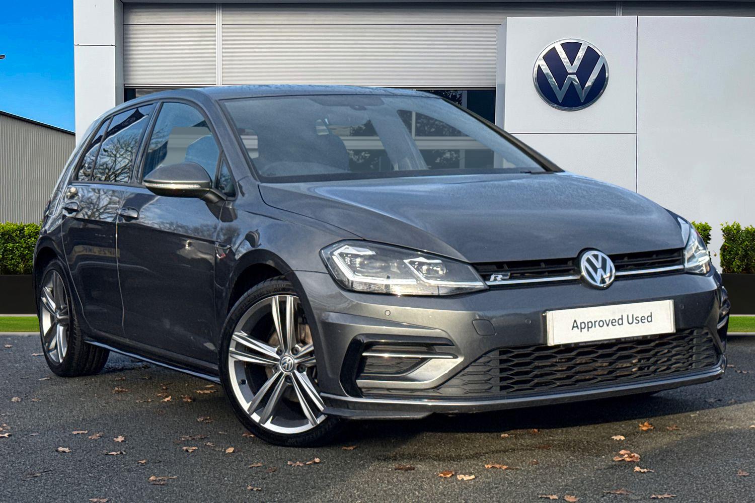 Used Volkswagen Golf 2018 for sale - 76909414: Photo 1