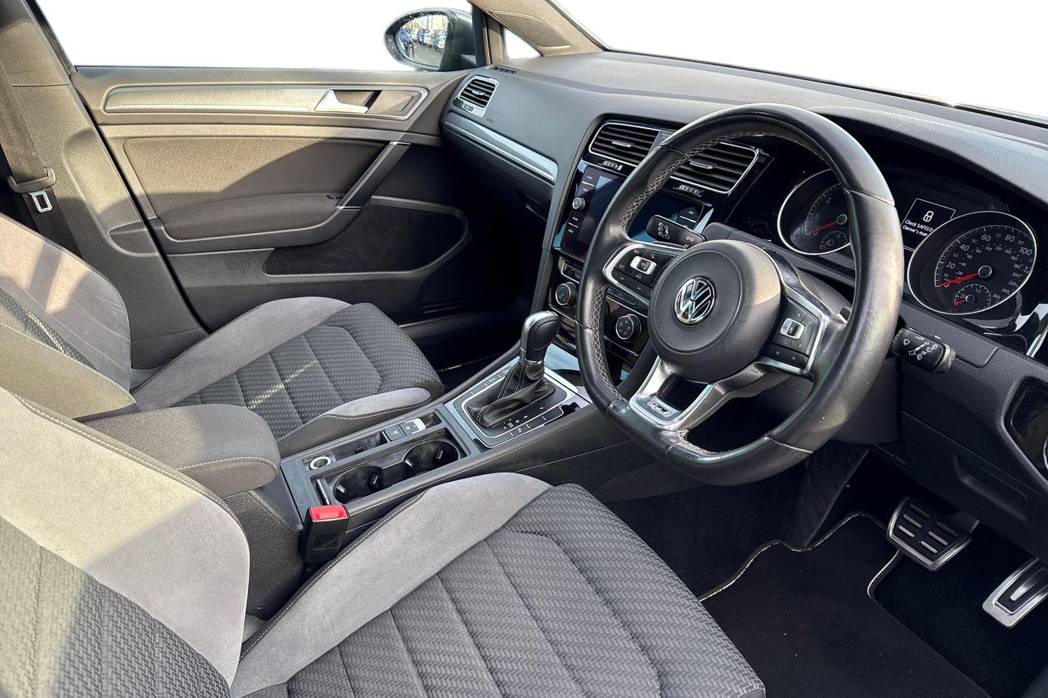 Used Volkswagen Golf 2018 for sale - 76909414: Photo 14