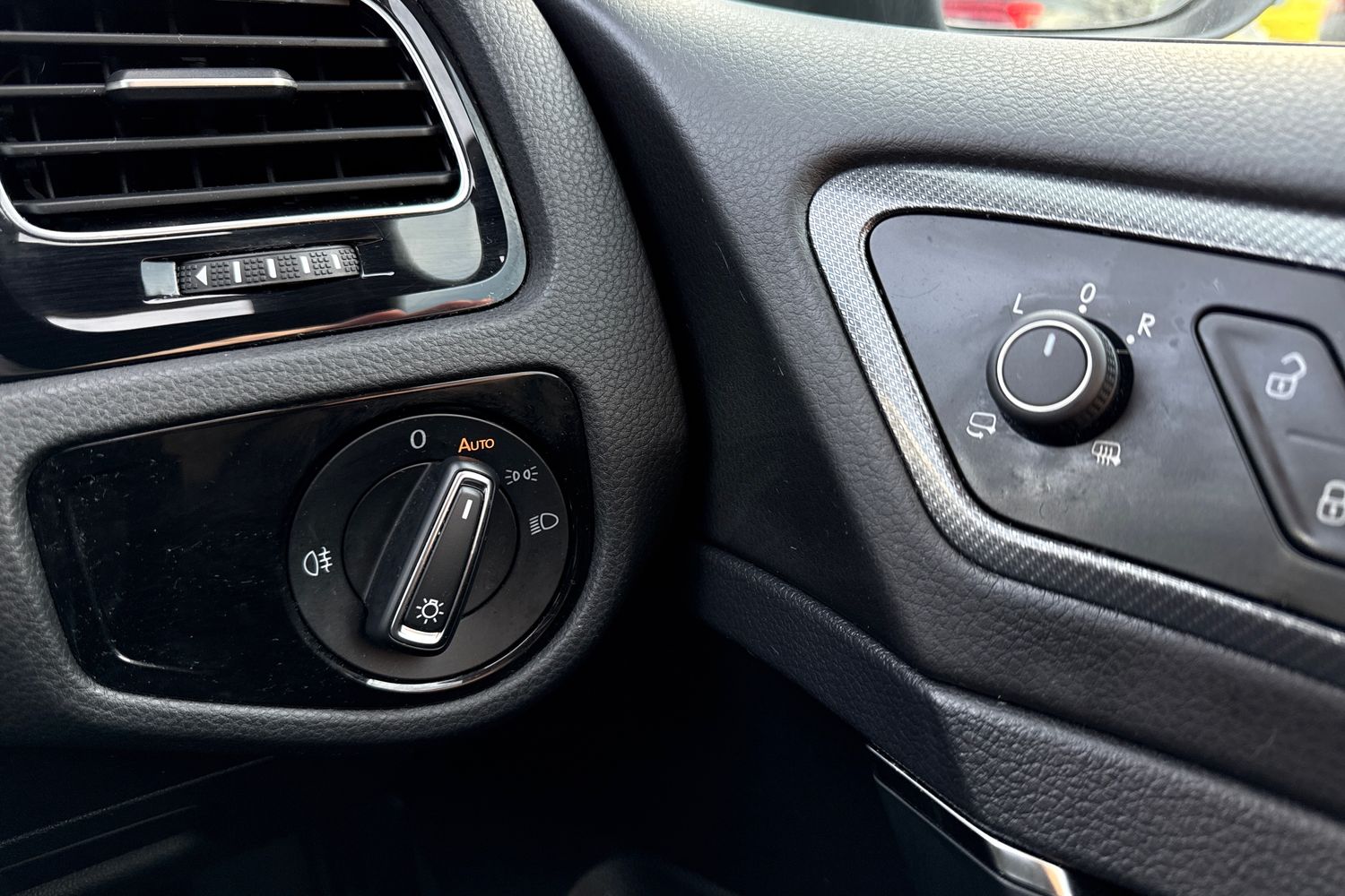 Used Volkswagen Golf 2018 for sale - 76909414: Photo 25