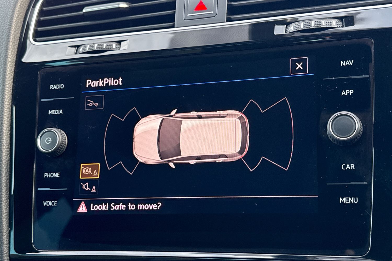 Used Volkswagen Golf 2018 for sale - 76909414: Photo 32