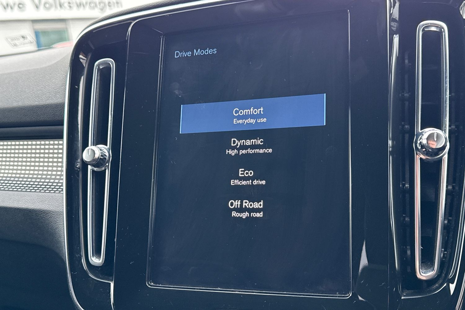 Used Volvo XC40 2019 for sale - 77340872: Photo 32