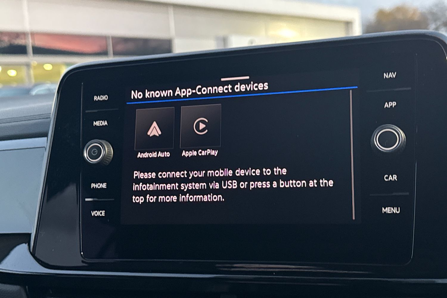 Used Volkswagen T-Roc 2025 for sale - 76890136: Photo 29