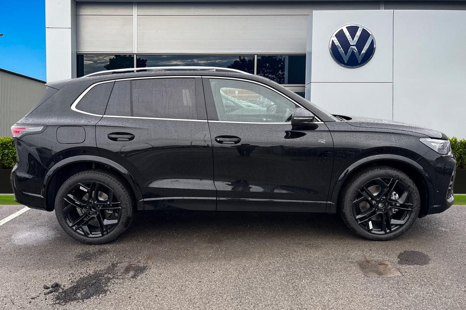 Used Volkswagen Tiguan 2026 for sale - 77313017: Photo 3