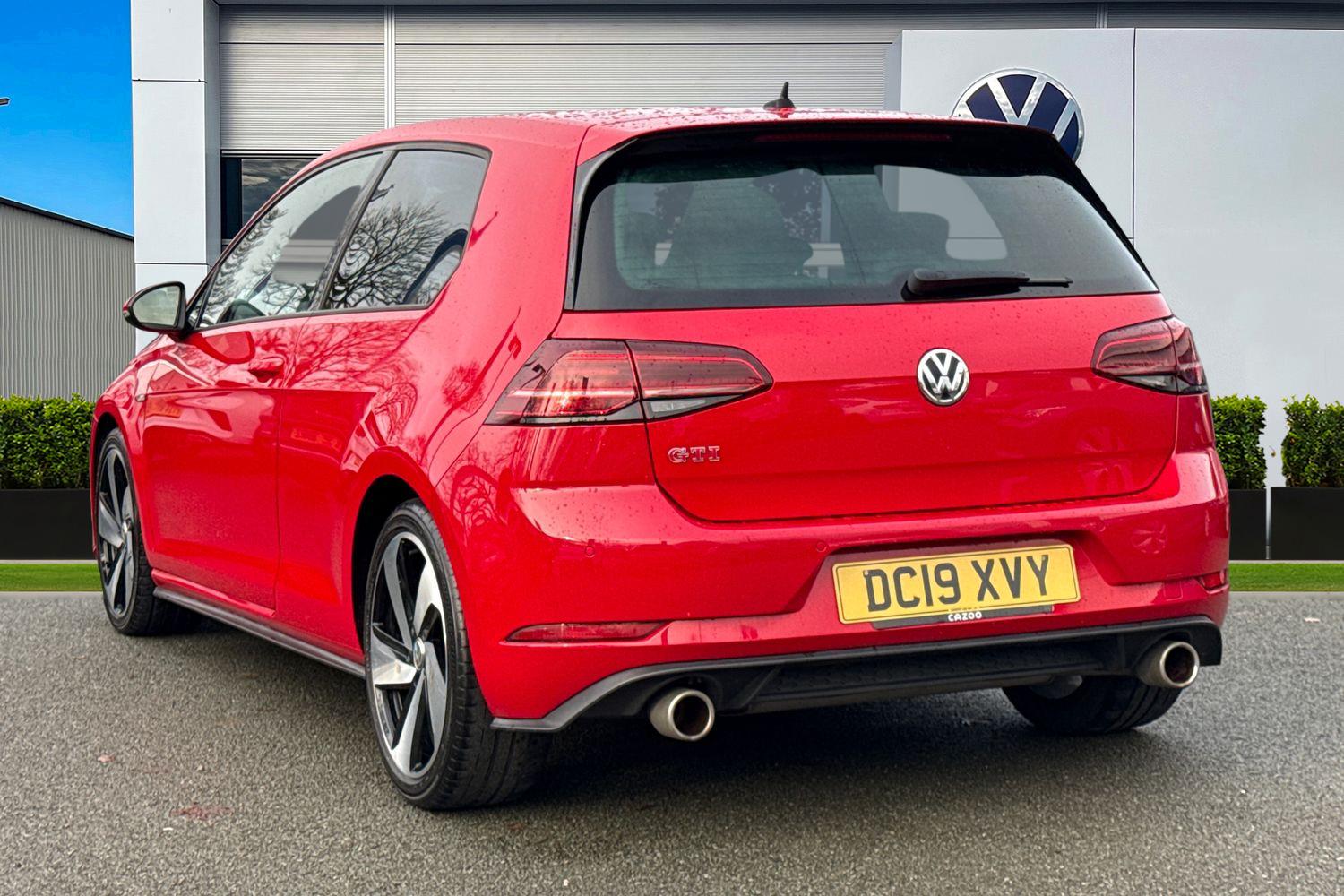 Used Volkswagen Golf 2019 for sale - 77052201: Photo 2