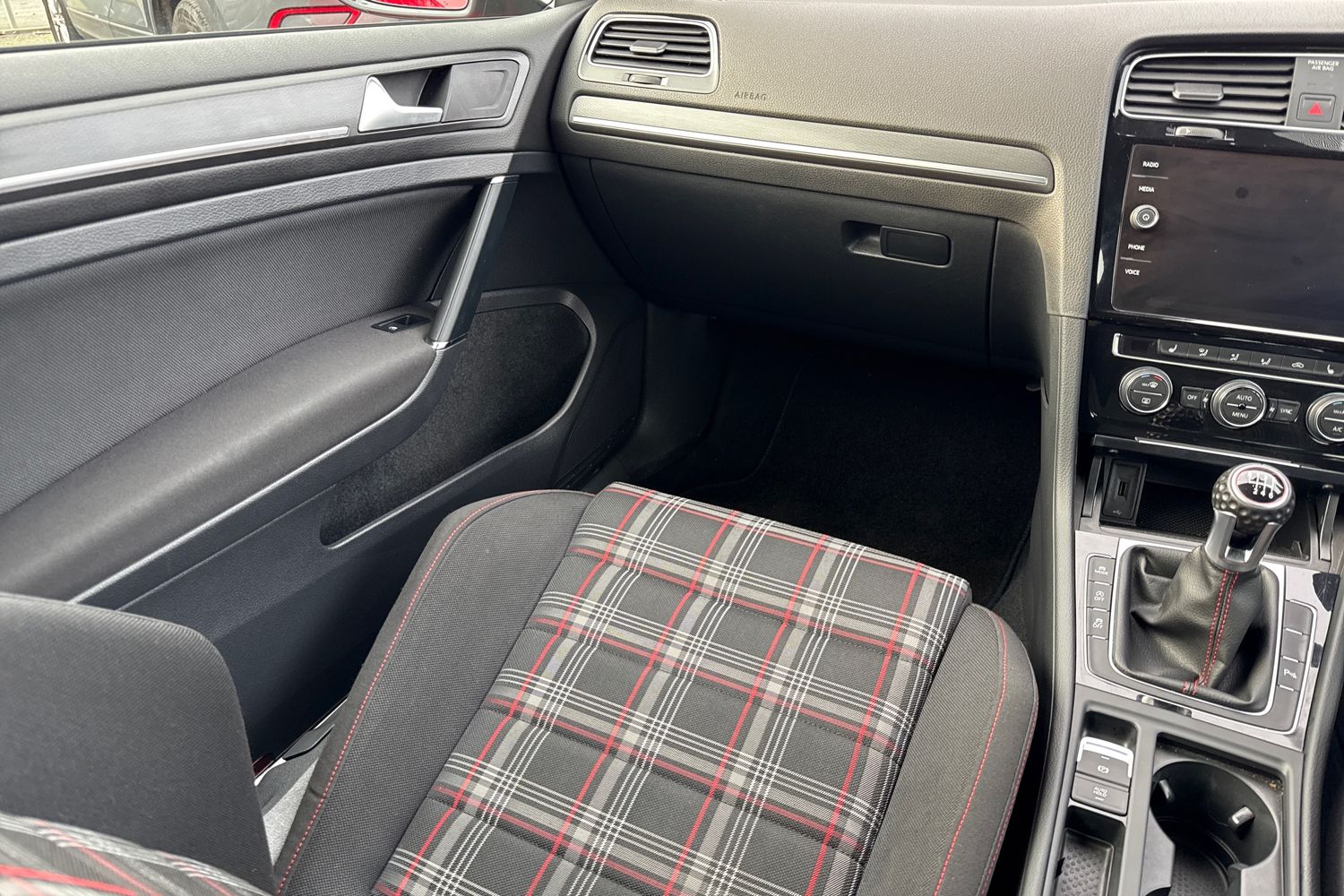 Used Volkswagen Golf 2019 for sale - 77052201: Photo 20