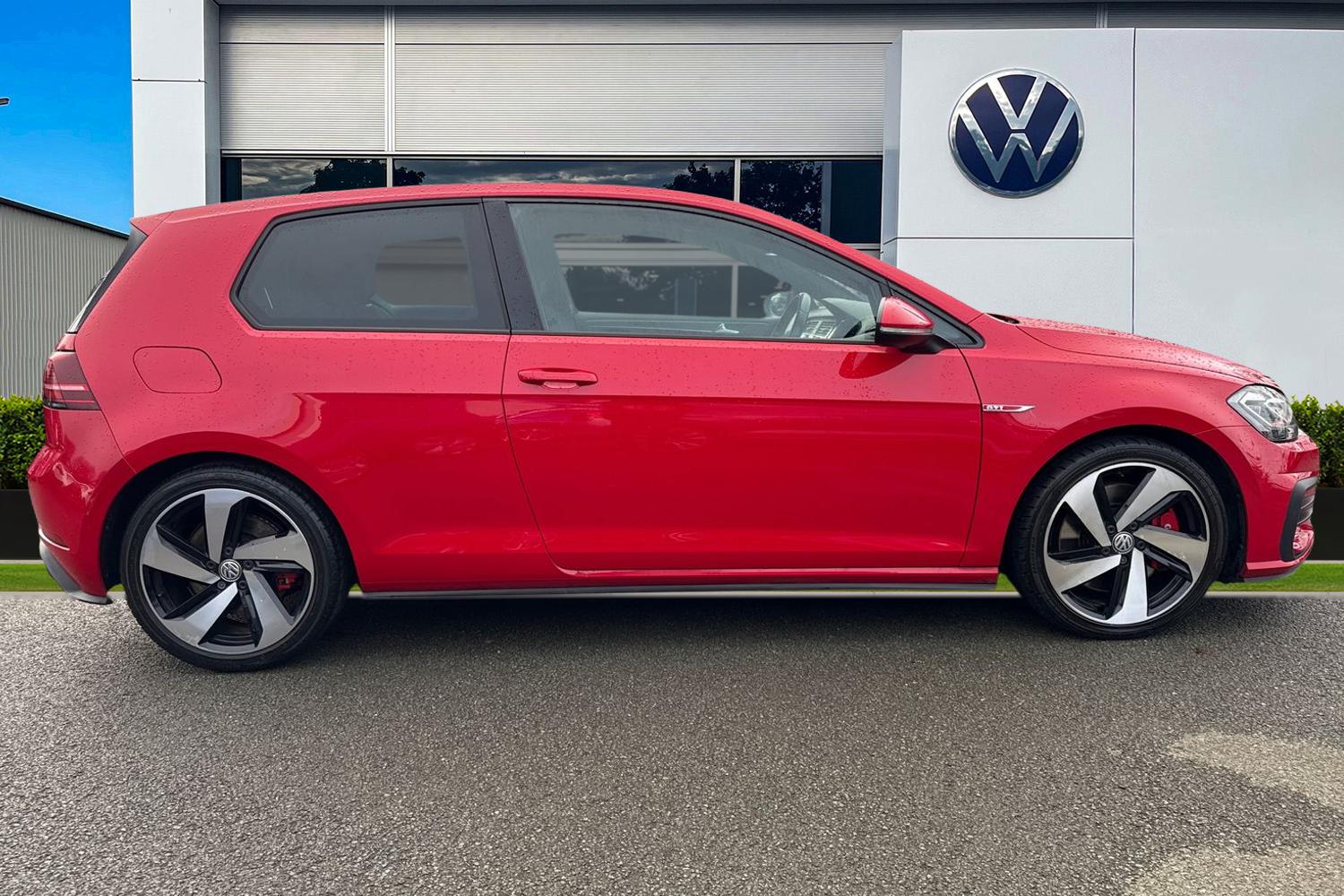 Used Volkswagen Golf 2019 for sale - 77052201: Photo 3