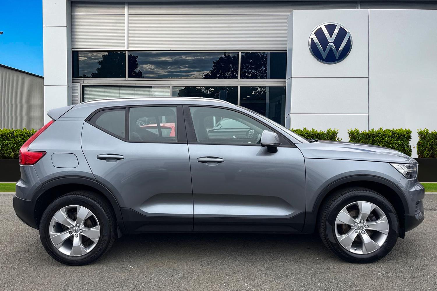 Used Volvo XC40 2018 for sale - 77812656: Photo 3