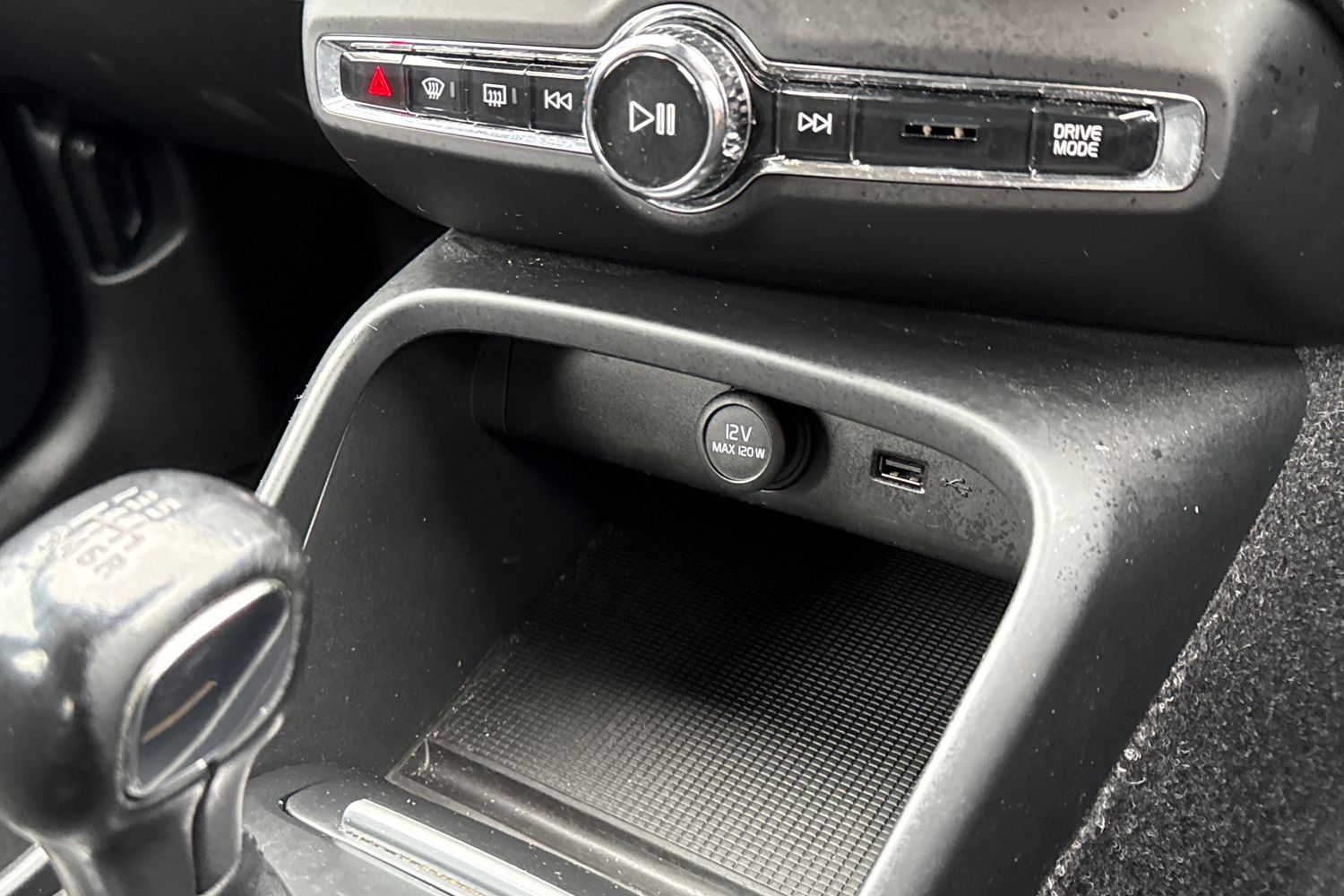 Used Volvo XC40 2018 for sale - 77812656: Photo 33