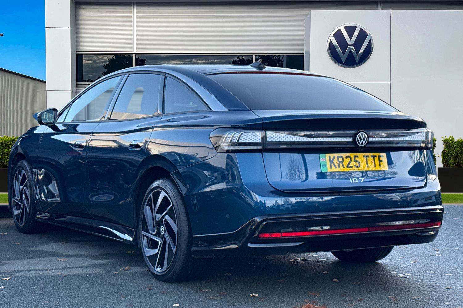 Used Volkswagen ID.7 2025 for sale - 76909358: Photo 2