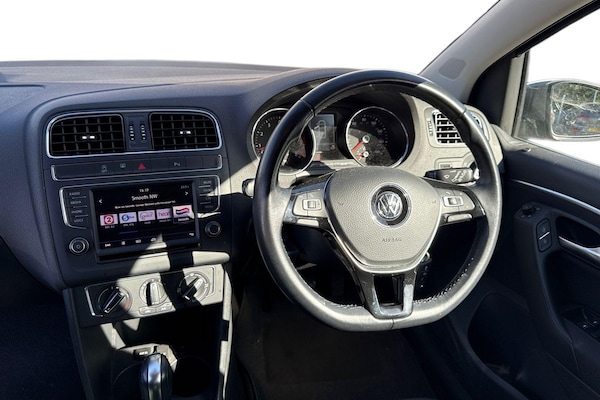 Used Volkswagen Polo 2017 for sale - 76186089: Photo 18
