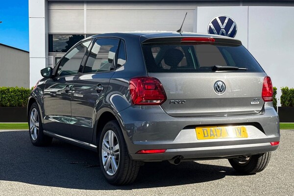 Used Volkswagen Polo 2017 for sale - 76186089: Photo 2