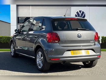 Used Volkswagen Polo 2017 for sale - 76186089: Photo 2