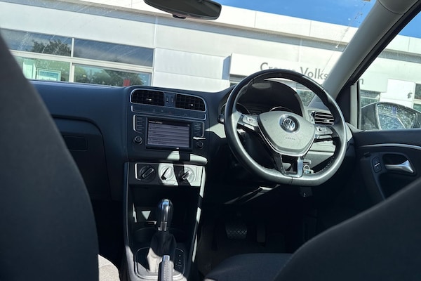 Used Volkswagen Polo 2017 for sale - 76186089: Photo 33