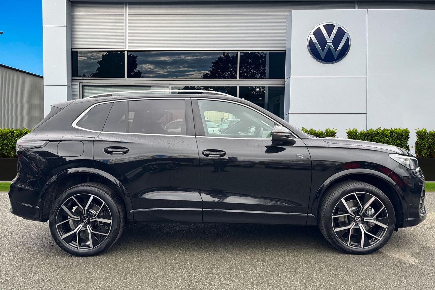 Used Volkswagen Tiguan 2025 for sale - 77608193: Photo 3