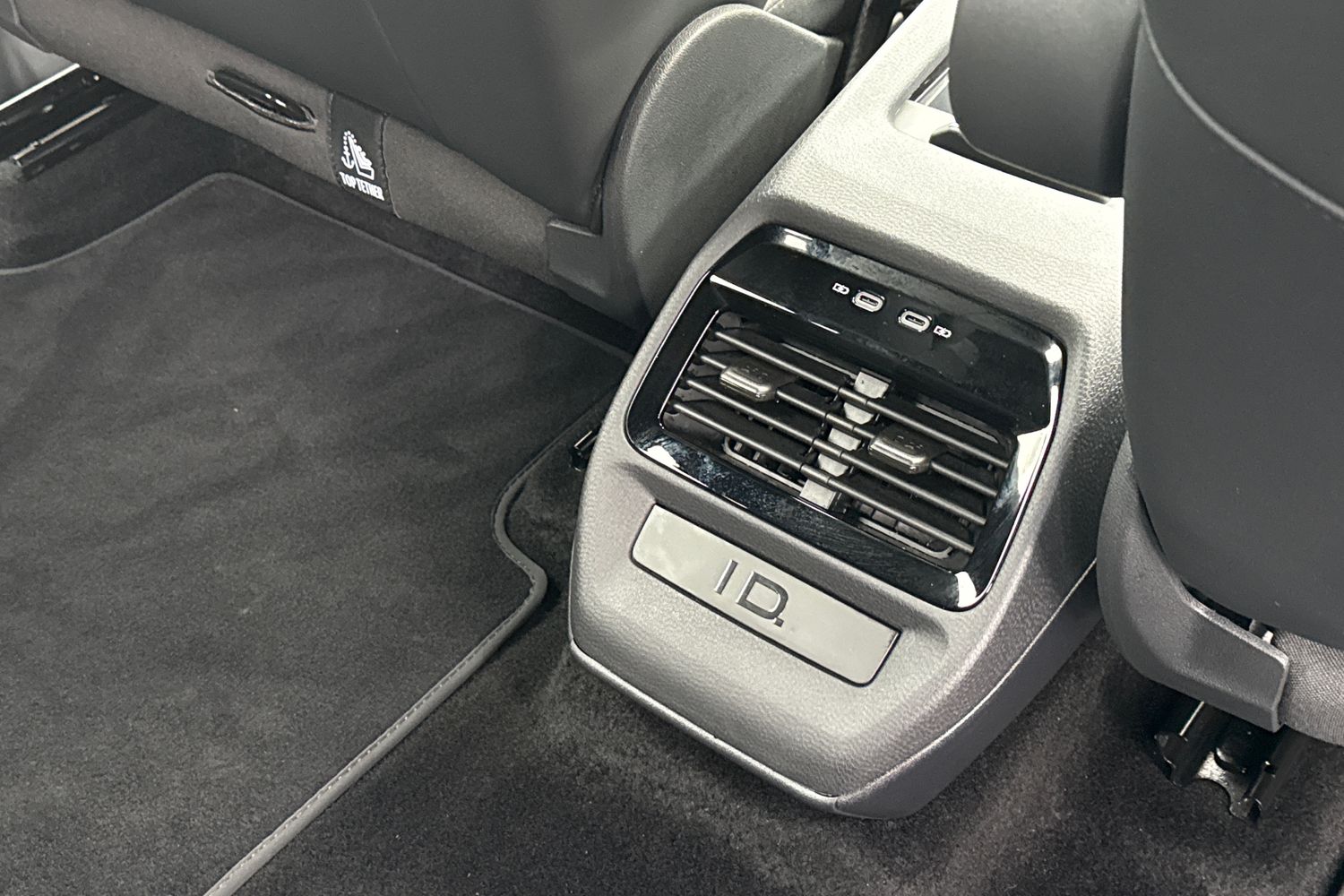 Used Volkswagen ID.4 2024 for sale - 77628534: Photo 38