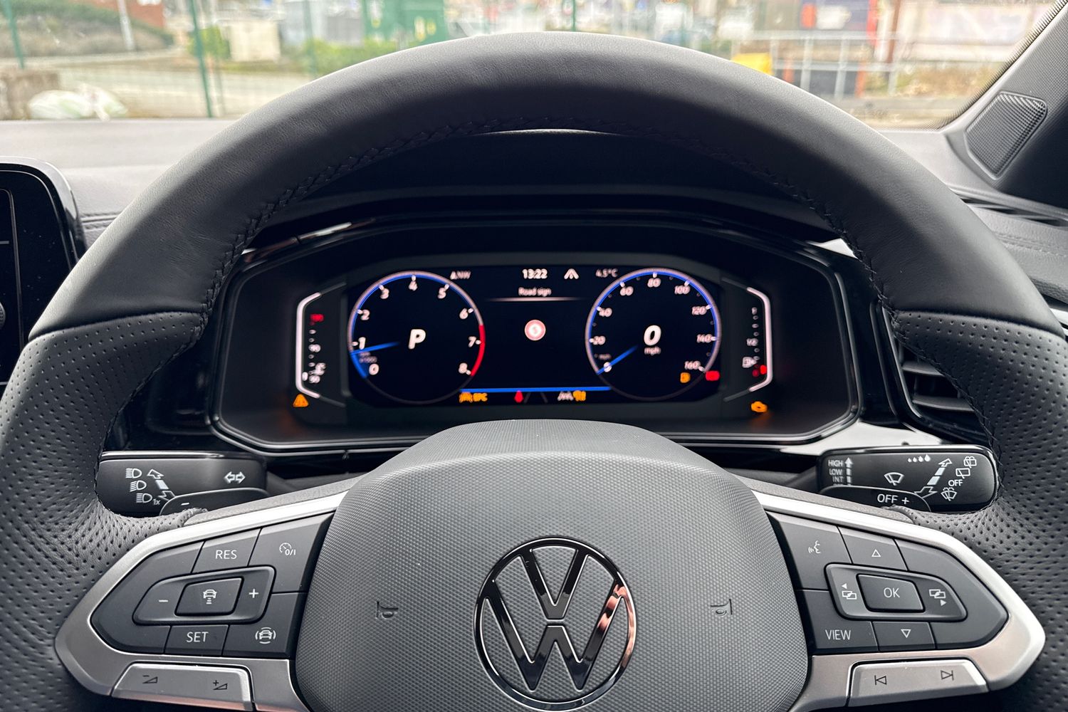 Used Volkswagen T-Roc 2026 for sale - 78043459: Photo 32