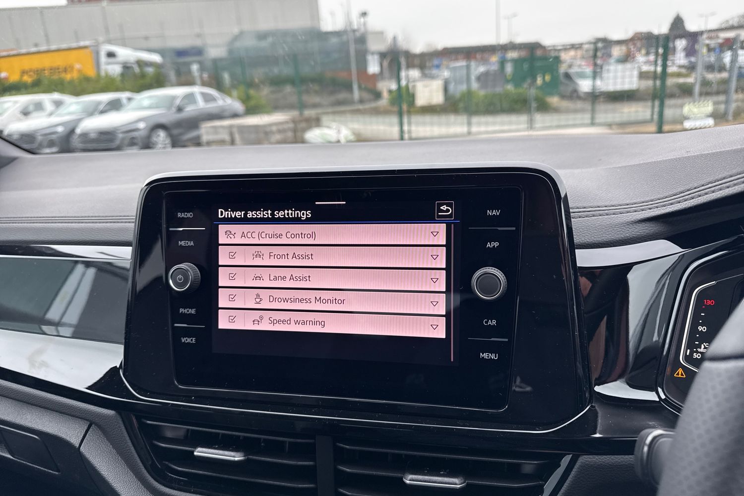 Used Volkswagen T-Roc 2026 for sale - 78043459: Photo 49