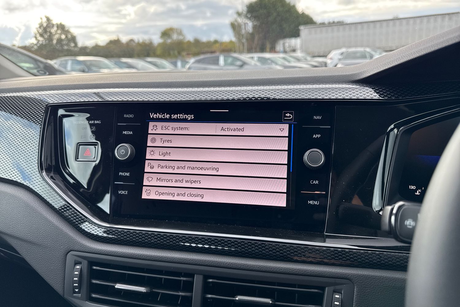 Used Volkswagen Taigo 2025 for sale - 76385400: Photo 40