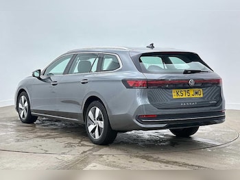 Used Volkswagen Passat 2025 for sale - 79138352: Photo