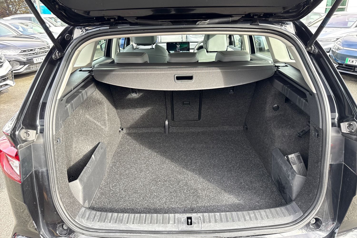 Used Skoda Enyaq 2023 for sale - 76460973: Photo 9