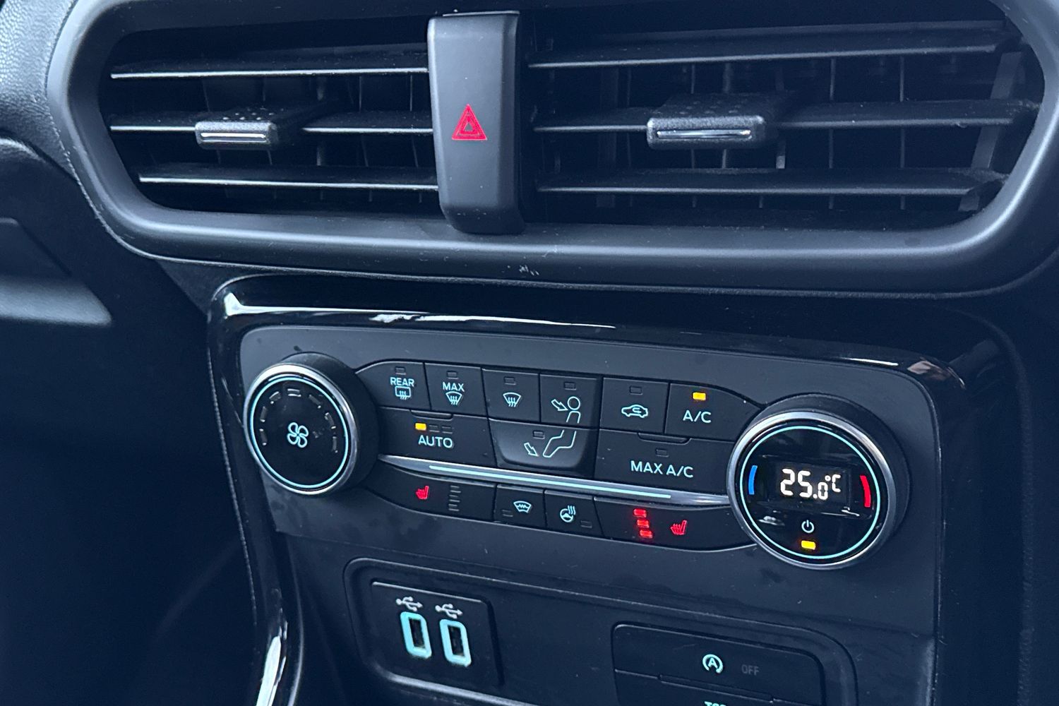 Used Ford Ecosport 2018 for sale - 77401814: Photo 22