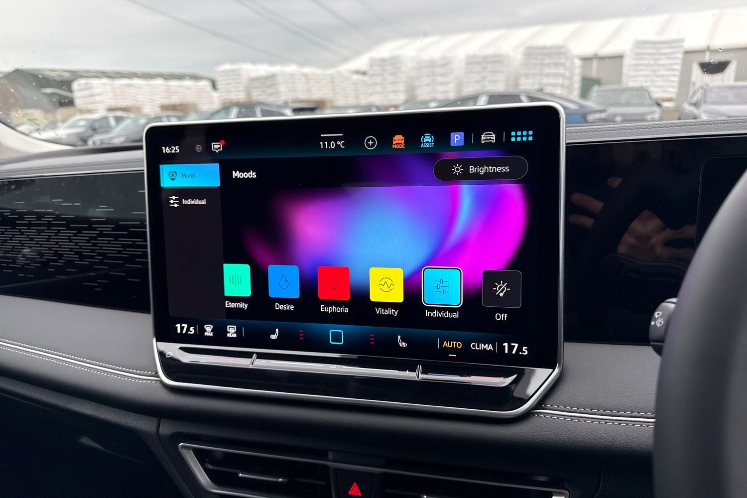 Used Volkswagen Tiguan 2025 for sale - 76385422: Photo 49