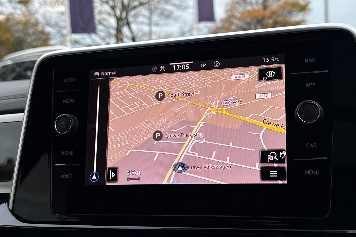 Used Volkswagen T-Roc 2023 for sale - 76469264: Photo 17