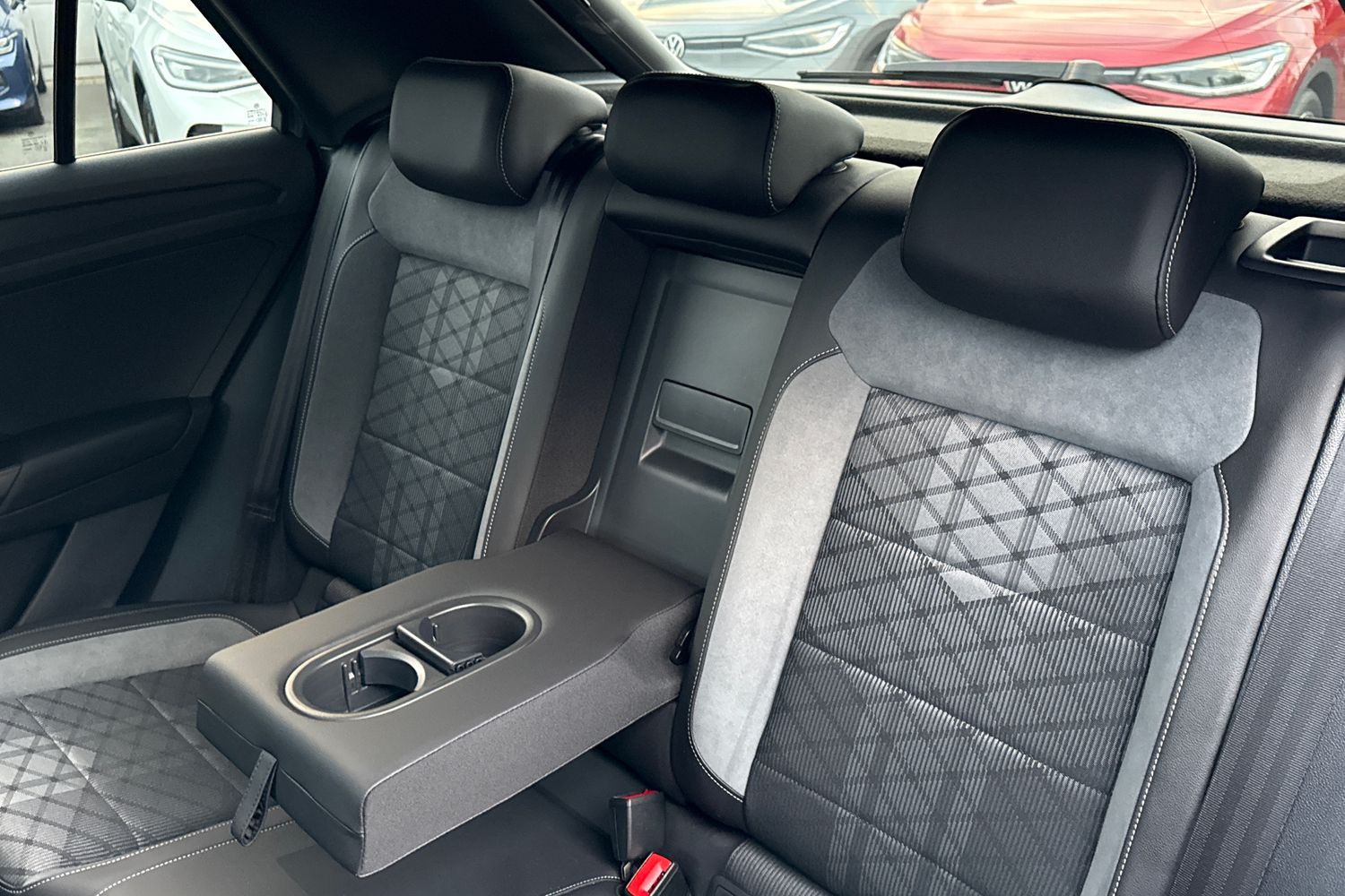 Used Volkswagen T-Roc 2023 for sale - 76469264: Photo 19