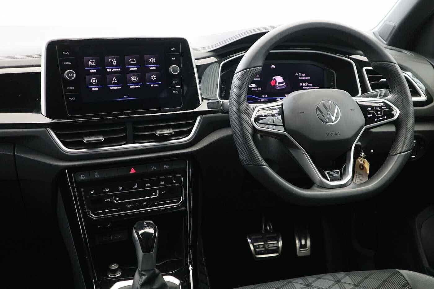 Used Volkswagen T-Roc 2023 for sale - 76469264: Photo 2